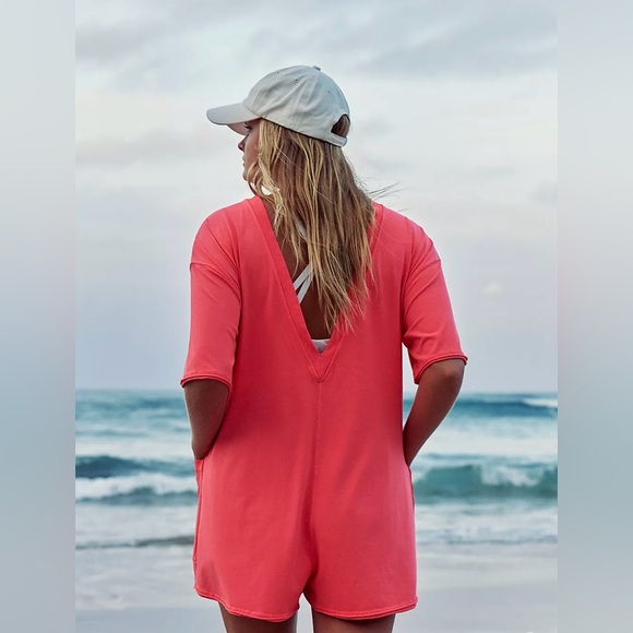 ▪️NWT Free People Hot Shot Tee Romper In Electric Sunset - Picture 1 of 10